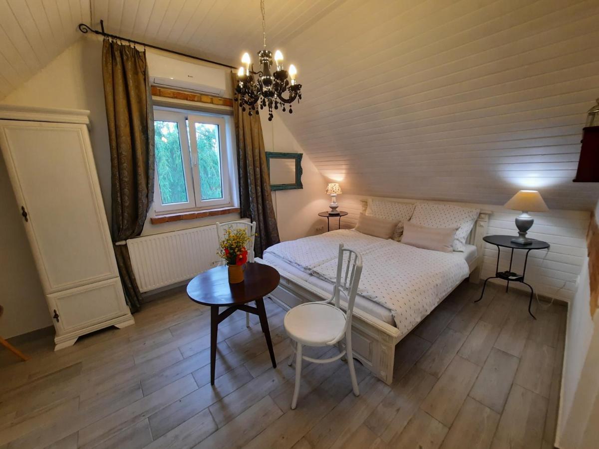 Piac Vendeghaz Hotel Kaptalantoti Eksteriør billede